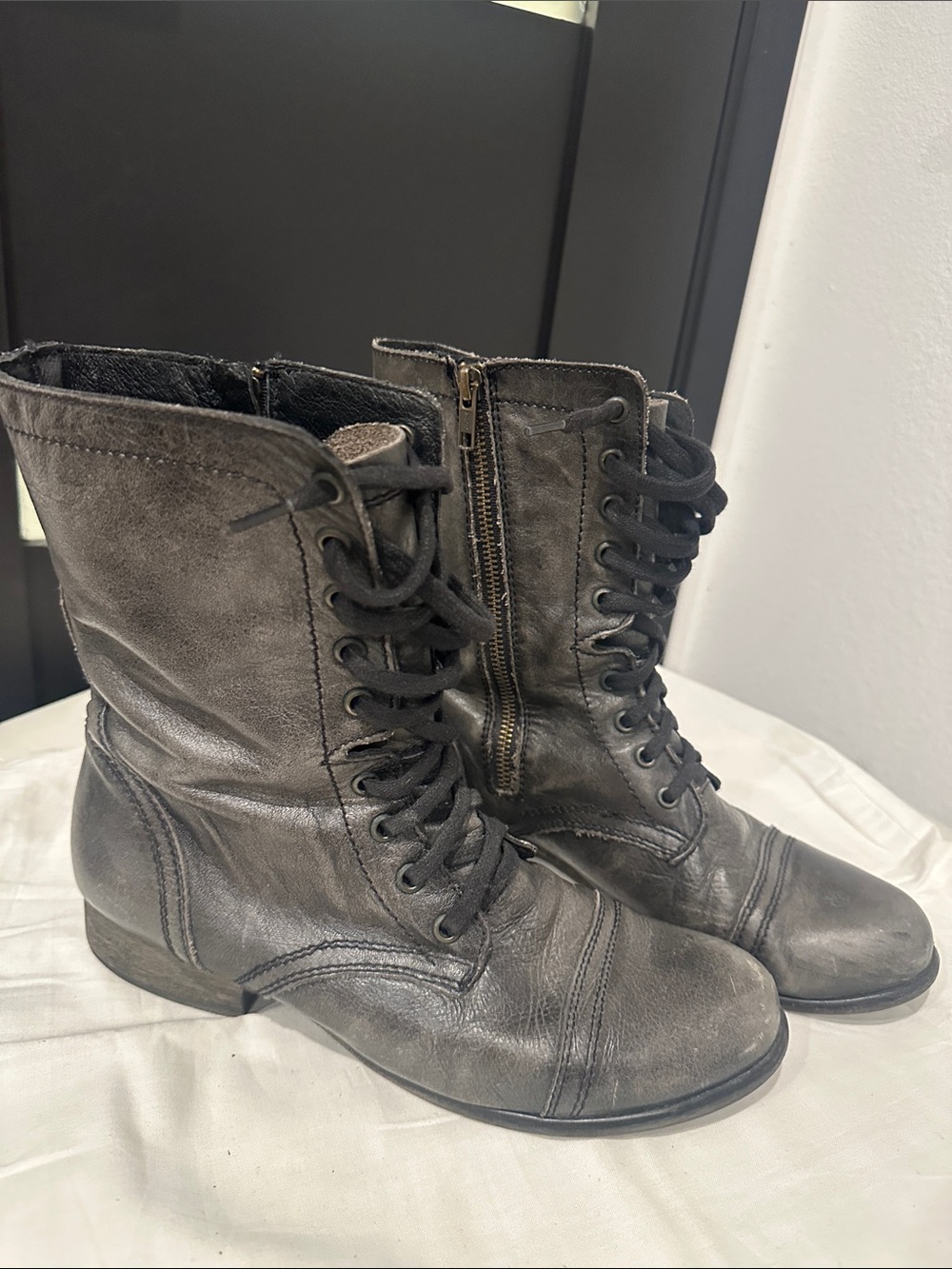 Steve Madden Charcoal Lace-Up Combat Boots with Side Zip